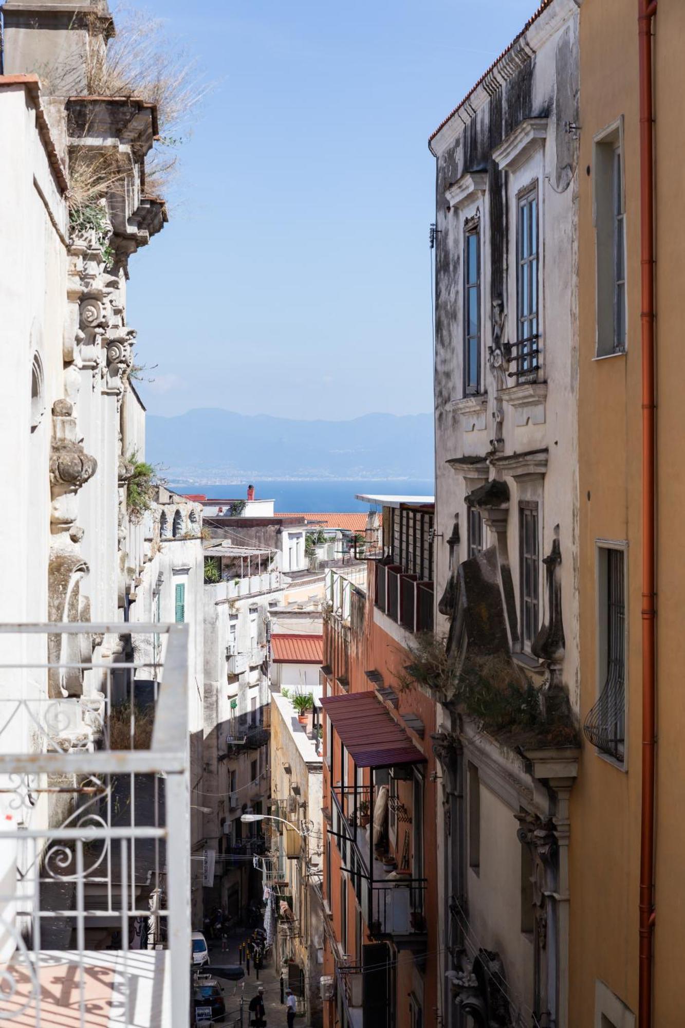Covino House By Dimorra Apartment Napoli Bagian luar foto