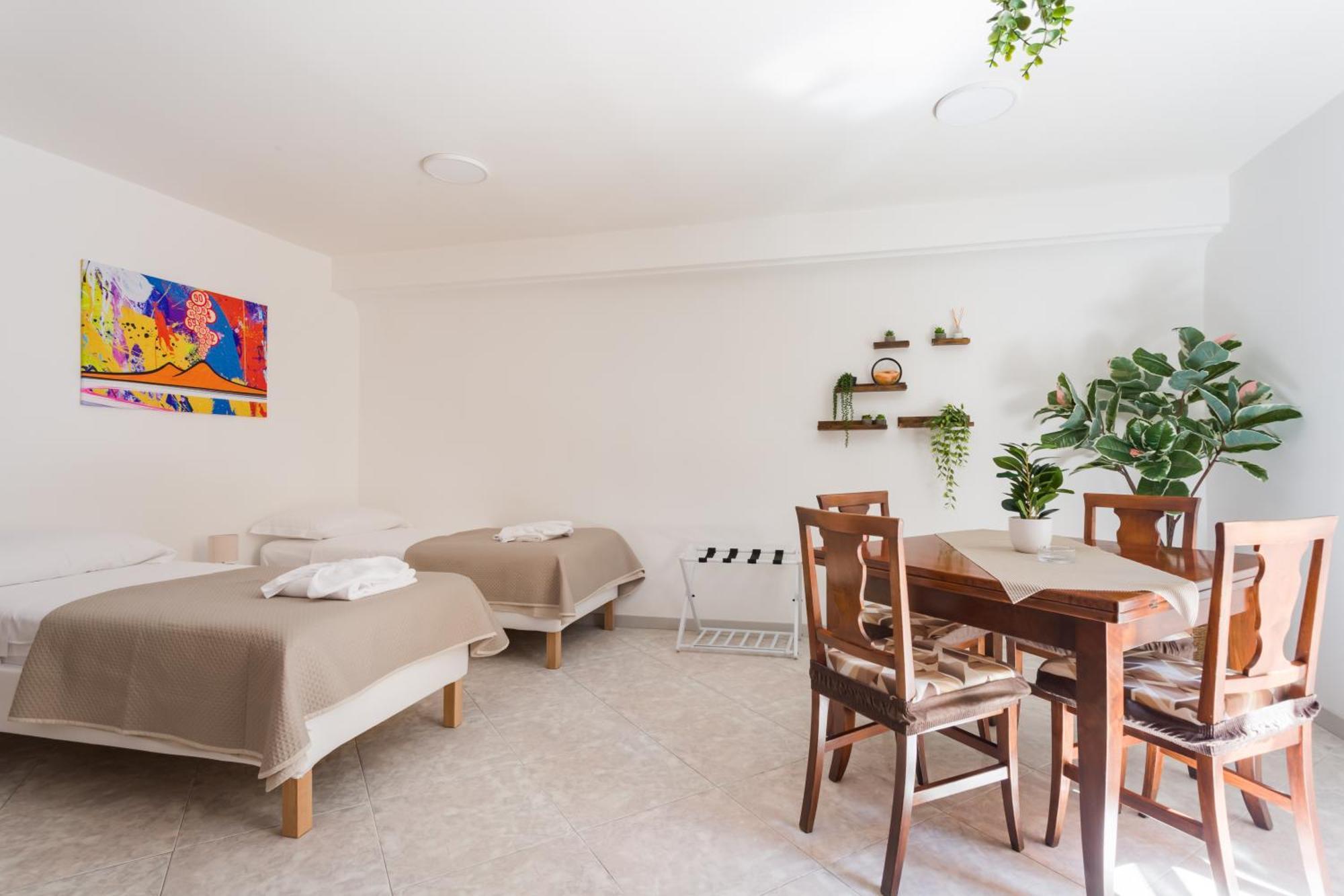 Covino House By Dimorra Apartment Napoli Bagian luar foto